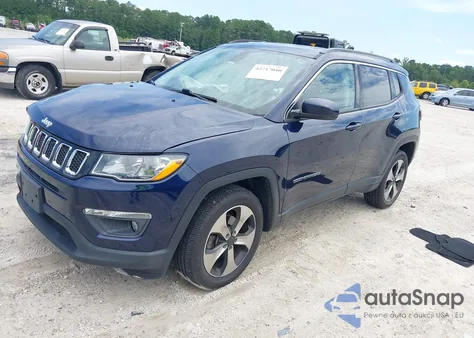 2018 Jeep Compass Latitude 4X4 z USA, uszkodzony, nr VIN 3C4NJDBB4JT117805